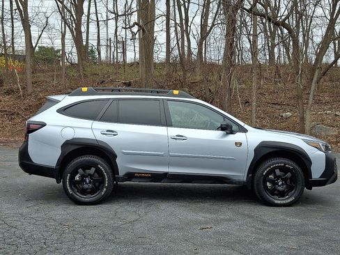 Certified 2025 Subaru Outback Wilderness AWD/4WD image 9