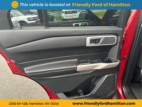 Used 2022 Ford Explorer XLT image 44
