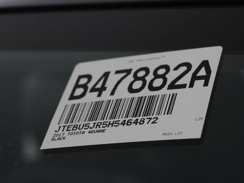 Used 2017 Toyota 4Runner Limited image 25