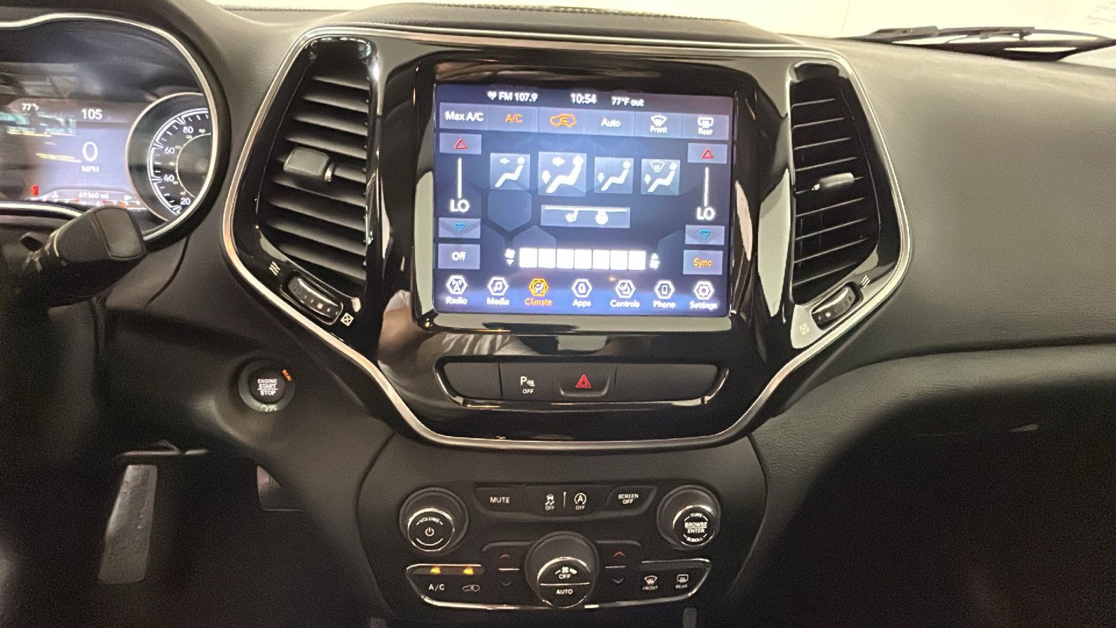 Used 2020 Jeep Cherokee Limited AWD/4WD image 27