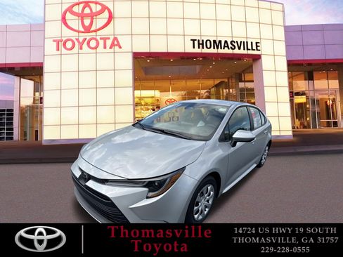 New 2025 Toyota Corolla LE image 1