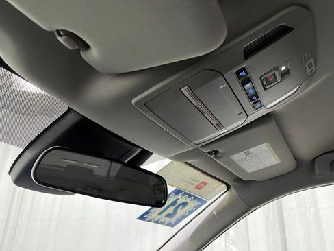 Certified 2021 Toyota Highlander LE AWD/4WD image 24