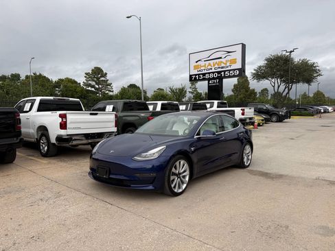 Used 2018 Tesla Model 3 Long Range AWD/4WD image 3