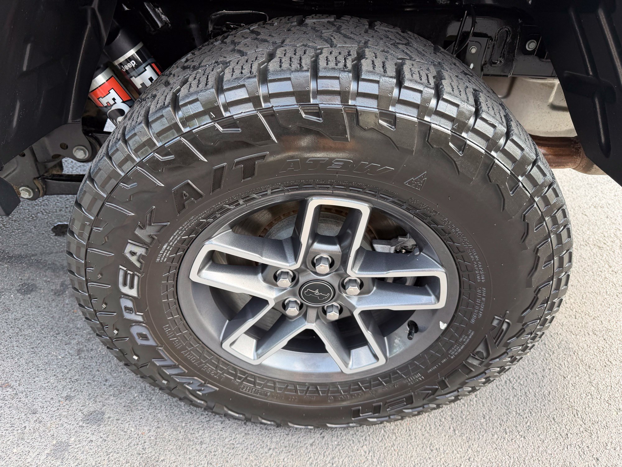 Used 2026 Jeep Gladiator Mojave AWD/4WD image 11