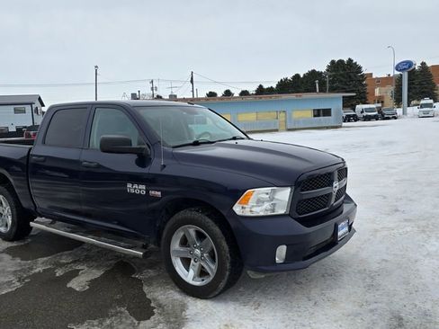 Used 2017 RAM 1500 Express image 5