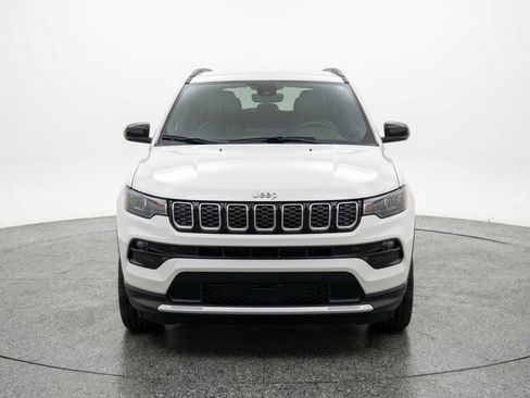 Used 2025 Jeep Compass Limited image 2