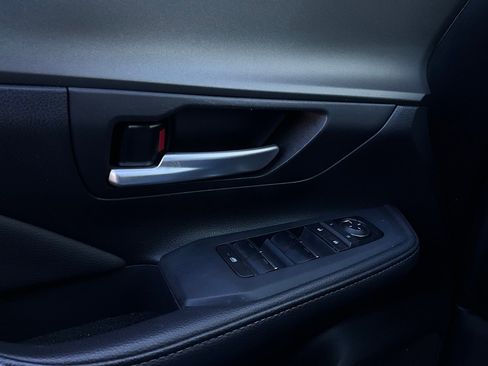 Used 2025 Toyota Grand Highlander FWD image 22