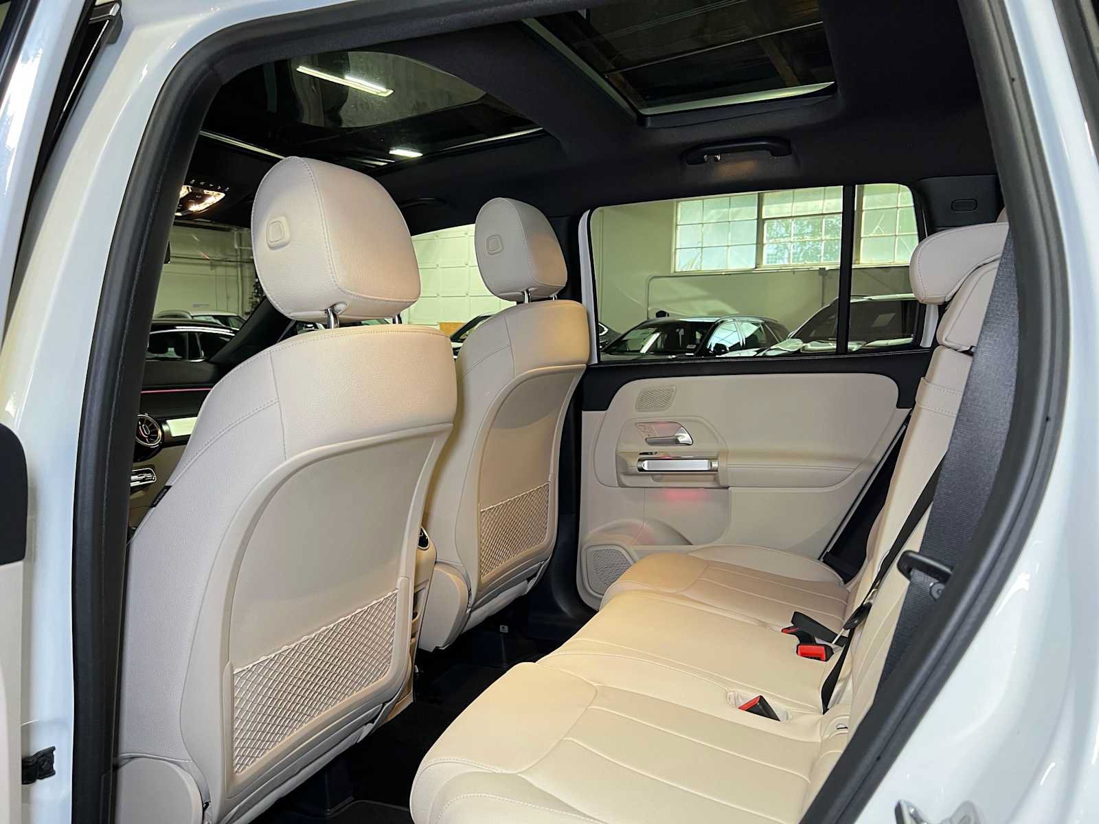 Certified 2026 Mercedes-Benz GLB 250 4MATIC image 19