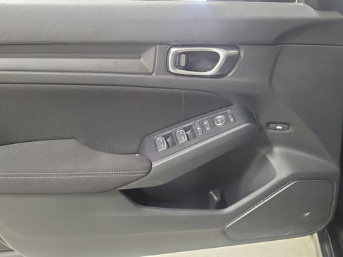 Used 2025 Honda Civic Sport image 19