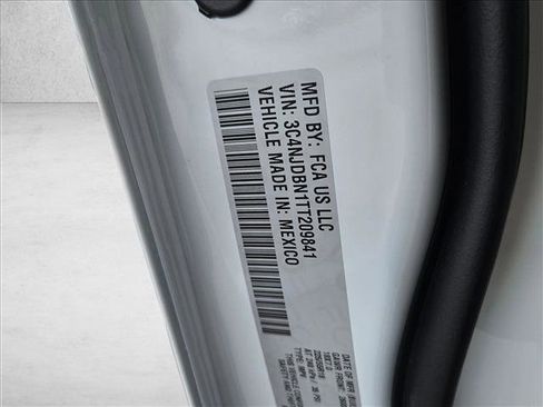 New 2026 Jeep Compass Latitude image 16