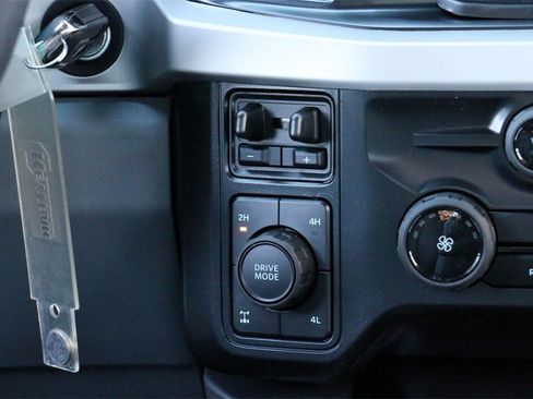 New 2026 Ford F250 XLT w/ FX4 Off-Road Package image 25