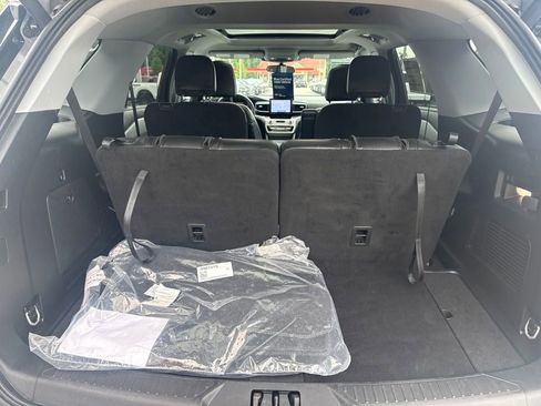 Certified 2023 Ford Explorer XLT w/ Equipment Group 202A RWD image 29