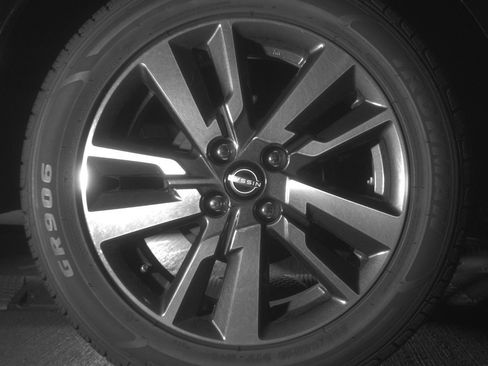 Used 2025 Nissan Versa SV FWD image 15