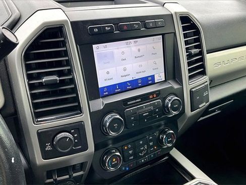 Used 2021 Ford F250 Lariat w/ Chrome Package image 22