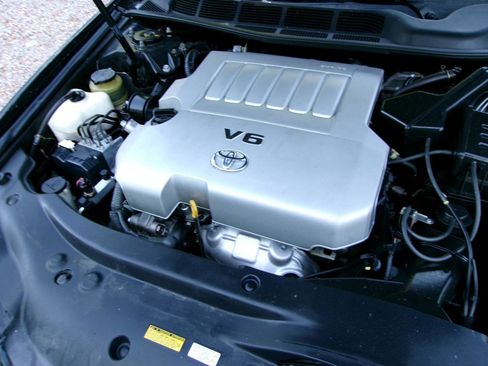 Used 2006 Toyota Avalon XLS FWD image 2