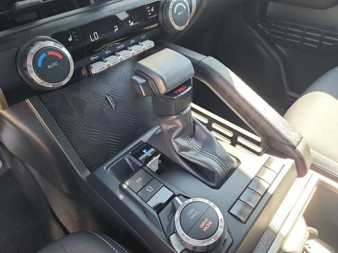 Used 2024 Toyota Tacoma TRD Sport AWD/4WD image 21