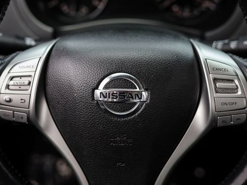 Used 2018 Nissan Altima 2.5 SL FWD image 29