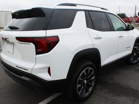 New 2026 GMC Terrain Elevation w/ Elevation Premium Package image 16