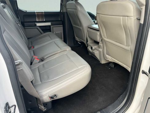 Used 2019 Ford F150 Lariat image 17