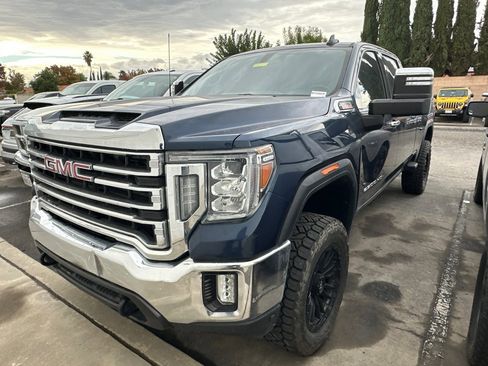 Used 2022 GMC Sierra 2500 SLT image 2