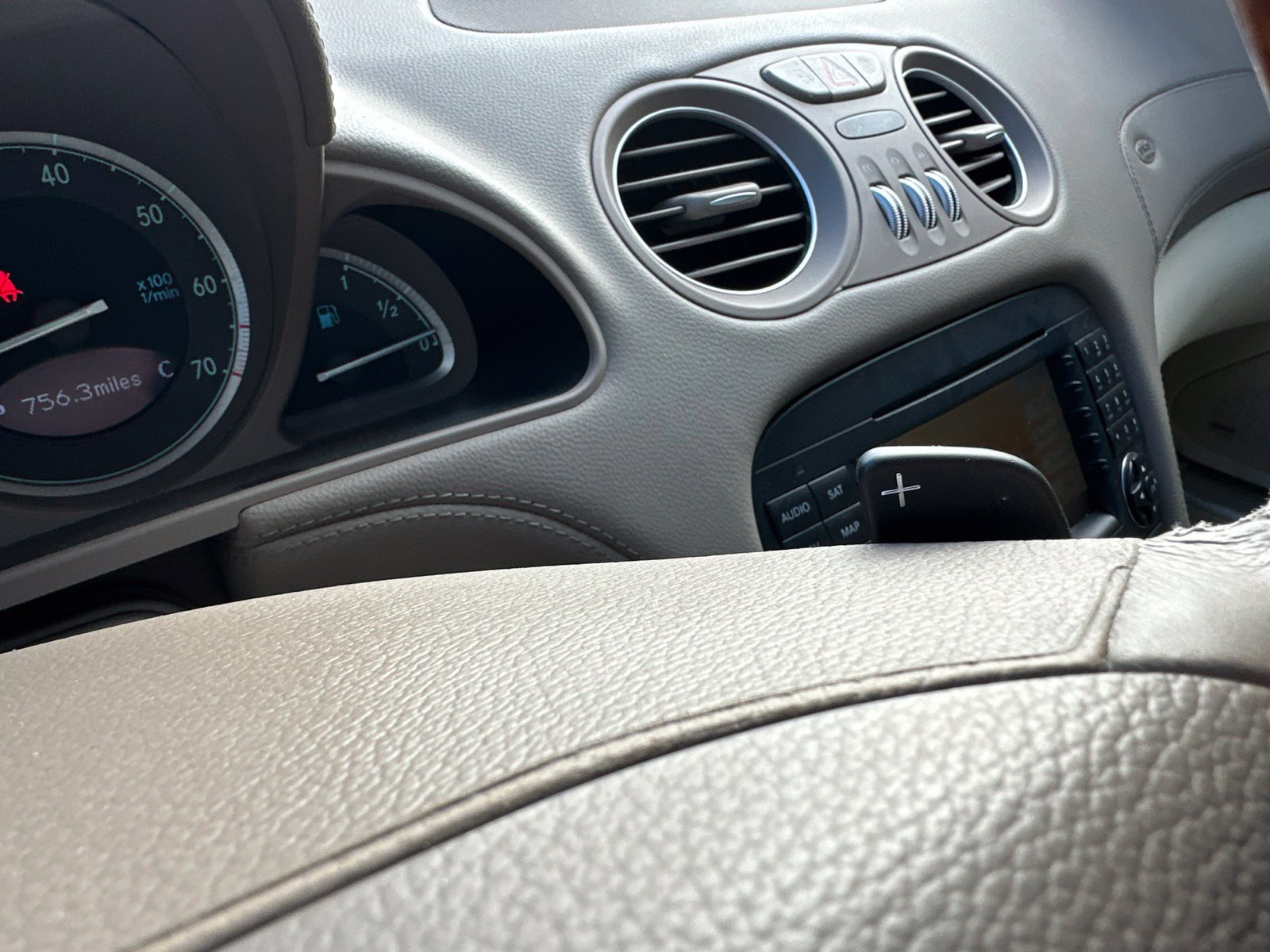 Used 2007 Mercedes-Benz SL 550 image 47