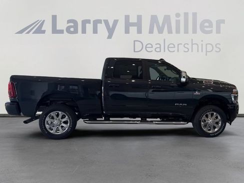 New 2026 RAM 2500 Laramie AWD/4WD image 6