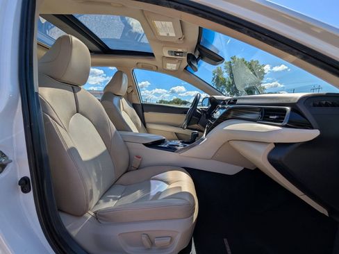 Used 2020 Toyota Camry XLE w/ Driver Assist Package FWD image 16