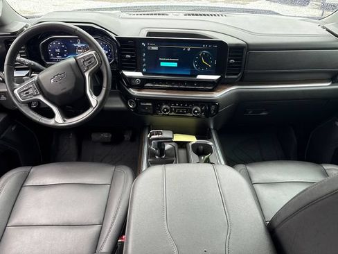Certified 2024 Chevrolet Silverado 1500 RST AWD/4WD image 18