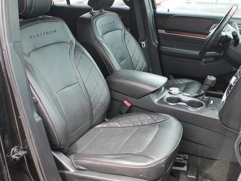Used 2018 Ford Explorer Platinum AWD/4WD image 26