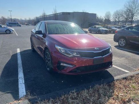 Used 2020 Kia Optima SE image 3