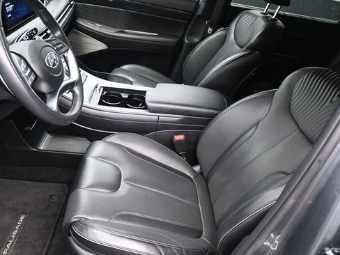 Used 2024 Hyundai Palisade Calligraphy image 11