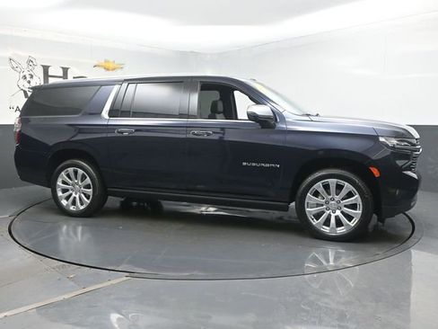 Used 2024 Chevrolet Suburban Premier w/ Premium Package 2 AWD/4WD image 54