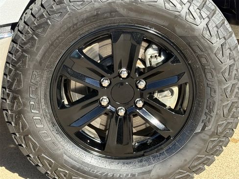 Used 2018 Ford F150 XLT image 8