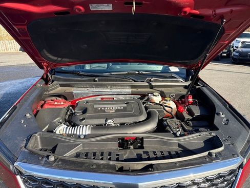 Certified 2024 Cadillac XT4 Premium Luxury w/ Cold Weather Package image 17