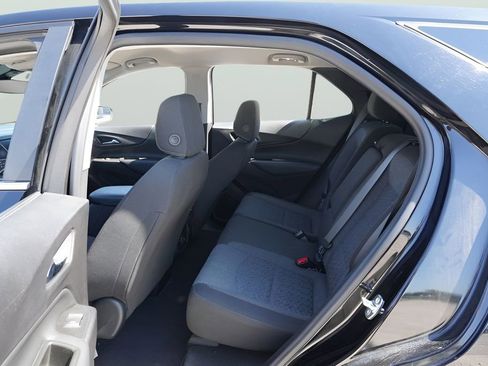 Used 2024 Chevrolet Equinox LT FWD image 22