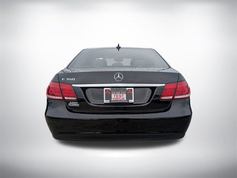 Used 2016 Mercedes-Benz E 350 Sedan image 4