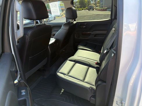 Used 2017 GMC Sierra 1500 SLT w/ SLT Premium Package image 12