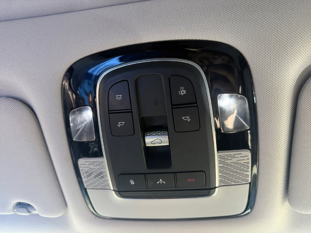 Used 2021 Hyundai Palisade SEL w/ Premium Package FWD image 21