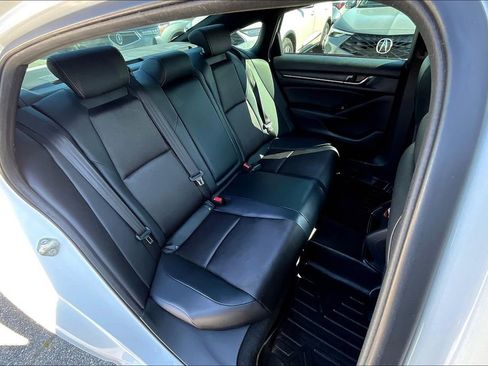 Used 2018 Honda Accord Sport image 34