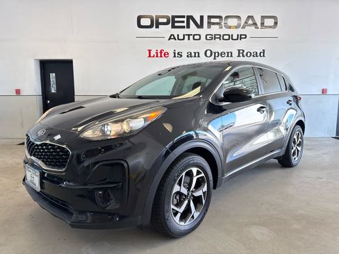 Used 2020 Kia Sportage LX FWD image 2