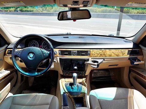 Used 2006 BMW 325i Sedan image 22