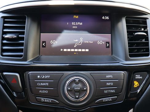 Used 2020 Nissan Pathfinder S FWD image 49