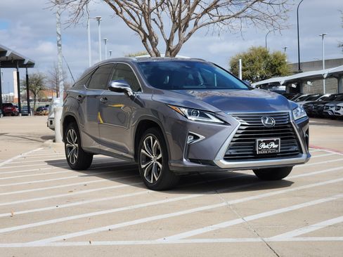 Used 2018 Lexus RX 350 FWD w/ Premium Package image 2
