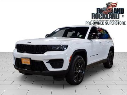 Used 2024 Jeep Grand Cherokee Altitude