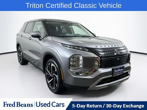 Used 2022 Mitsubishi Outlander SE FWD image 1