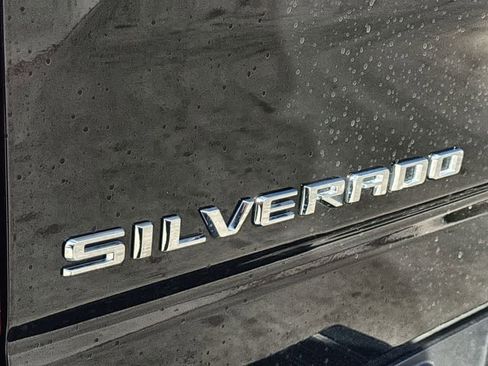 Used 2024 Chevrolet Silverado 1500 High Country w/ High Country Premium Package image 10