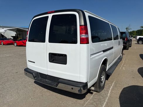 Used 2023 Chevrolet Express 3500 LT w/ LT Preferred Equipment Group RWD image 4