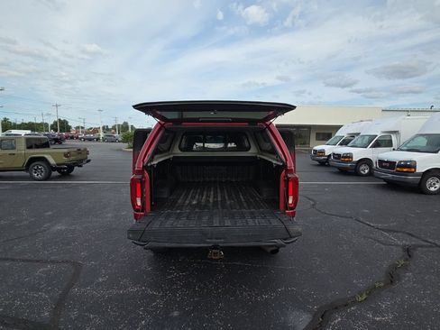 Used 2021 GMC Sierra 2500 SLT w/ SLT Premium Package AWD/4WD image 22