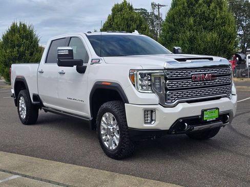 Used 2022 GMC Sierra 3500 Denali w/ Denali Ultimate Package AWD/4WD image 7