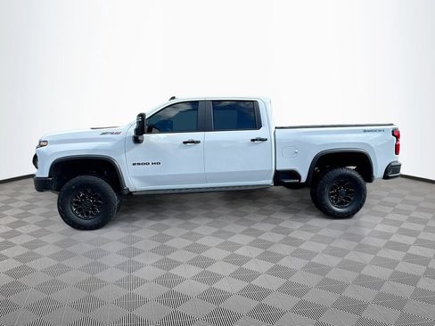 Used 2025 Chevrolet Silverado 2500 ZR2 w/ ZR2 Bison Edition image 5